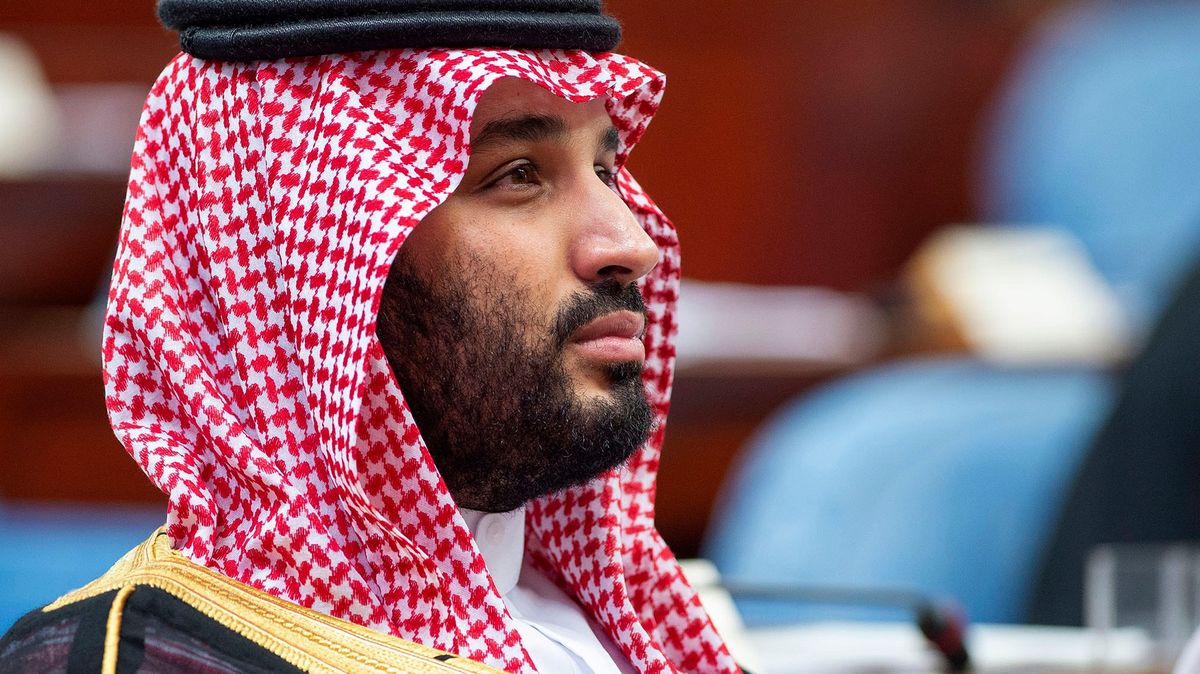 Zatýkání v královské rodině. Saúdský korunní princ se zbavuje konkurentů